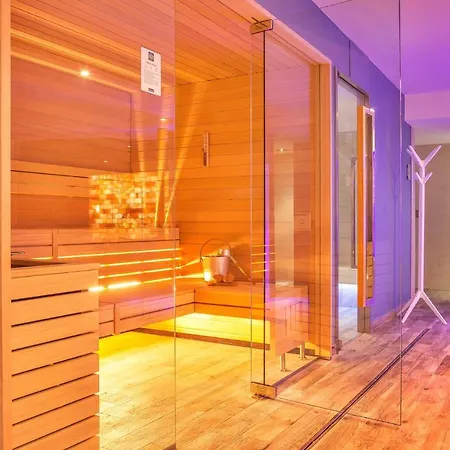 Akiris Bilo * Nova Siri Marina