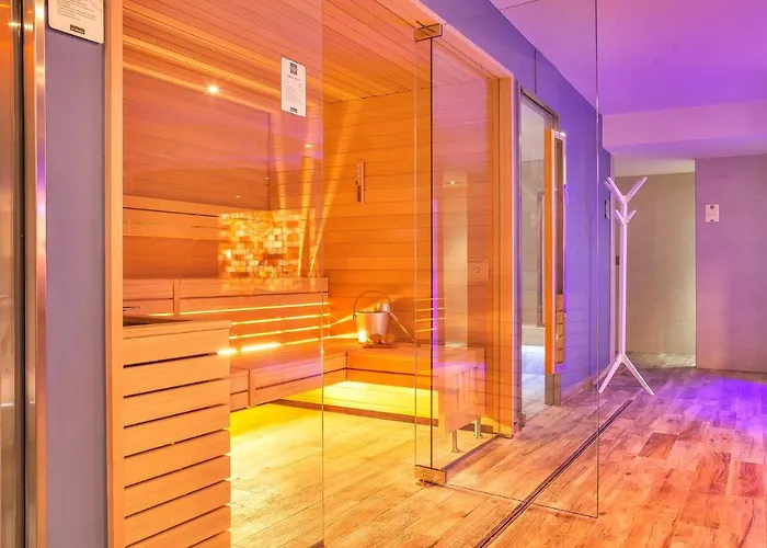 Akiris Bilo * Nova Siri Marina