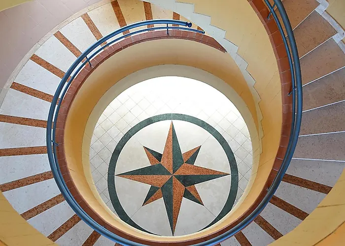 Akiris Bilo * Nova Siri Marina